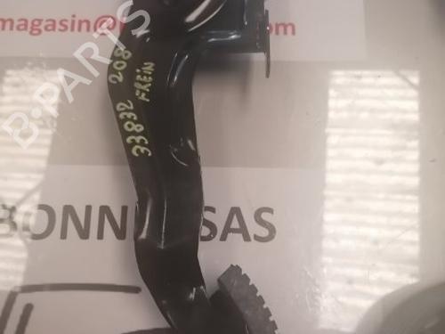 Used Break pedal PEUGEOT 208 I (CA_, CC_) 1.2 VTI 82 (82 hp) 21546001