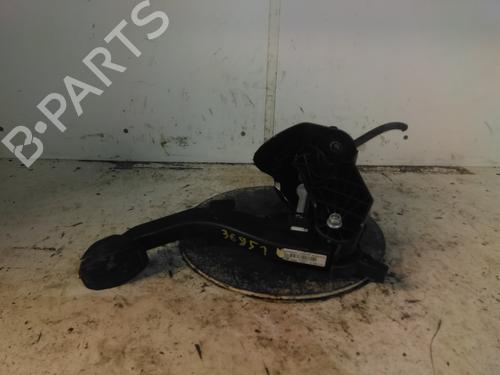 Pedal embrague Pedal embrague PEUGEOT 308 II (LB_, LP_, LW_, LH_, L3_) 1.6 HDi 100 (99 hp) 34597366 34597366