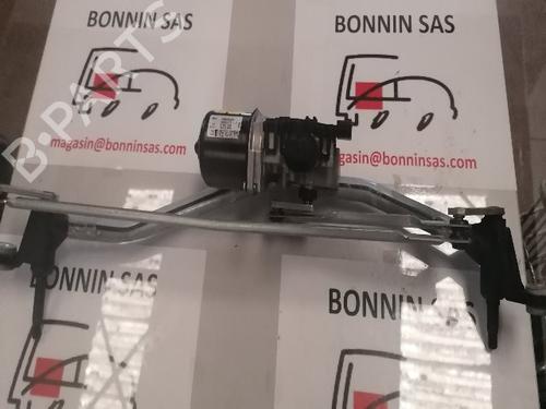 Used Front wiper motor DACIA SANDERO II TCe 90 (B8M1, B8MA, B8AC) (90 hp) 24133953