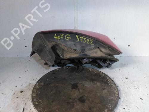 Used Left taillight PEUGEOT 407 (6D_) 2.0 HDi 135 (6DRHRH, 6DRHRE, 6DRHRG, 6DRHRJ) (136 hp) 27483941
