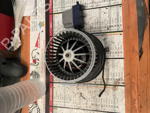 Used Heater blower motor Heater blower motor ALFA ROMEO 159 Sportwagon (939_) 2.4 JTDM (939BXD1B, 939BXD12) (200 hp) 34589591 34589591