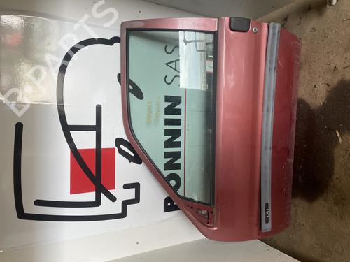 Used Left front door Left front door CITROËN SAXO (S0, S1) 1.4 VTS (75 hp) 34592085 34592085