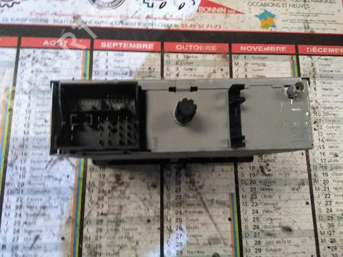 Used Radio RENAULT SCÉNIC III (JZ0/1_) 1.5 dCi (106 hp) 21576358