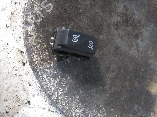 Used Switch DACIA SANDERO II TCe 90 (B8M1, B8MA, B8AC) (90 hp) 23644234