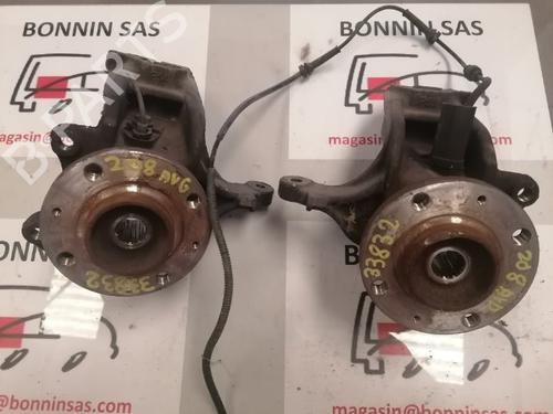 Used Left front steering knuckle PEUGEOT 208 I (CA_, CC_) 1.2 VTI 82 (82 hp) 21546099