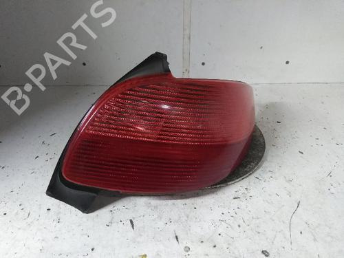 Used Right taillight PEUGEOT 206 Hatchback (2A/C) 1.4 i (75 hp) 26010819