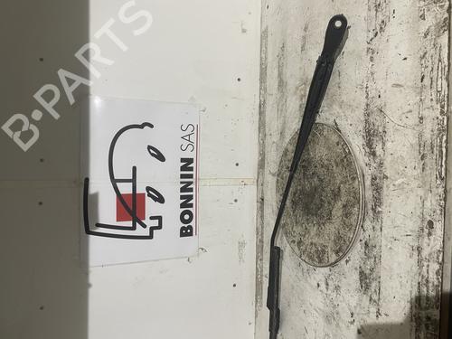front-windshield-wiper-arm-renault-twingo-ii-cn0_-2007-34591062 main image