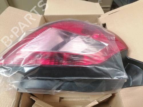 Used Left taillight Left taillight RENAULT MEGANE II (BM0/1_, CM0/1_) [2001-2012] 34586436 34586436