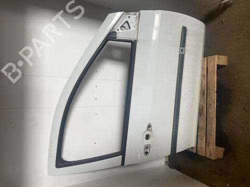 right-front-door-renault-clio-iii-br01-cr01-2005-2006-2007-2008-2009-2010-2011-2012-2013-2014-34592839 main image