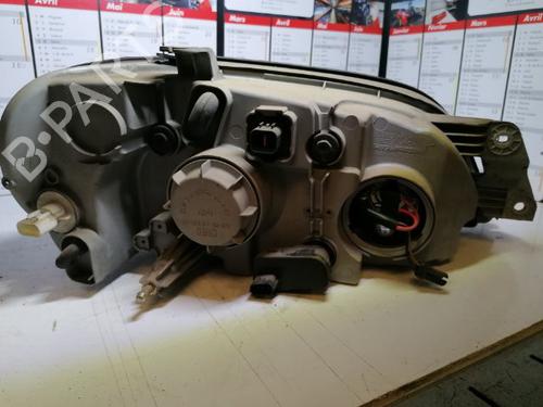 Used Right headlight KIA CARNIVAL II (GQ) 2.9 CRDi (144 hp) 26200645