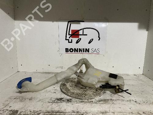 Used Washer pump VW POLO (9N_, 9A_) 1.4 16V (75 hp) 21531823