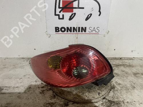 Used Left taillight PEUGEOT 206 CC (2D) 1.6 16V (2DNFUF, 2DNFUR) (109 hp) 20636532