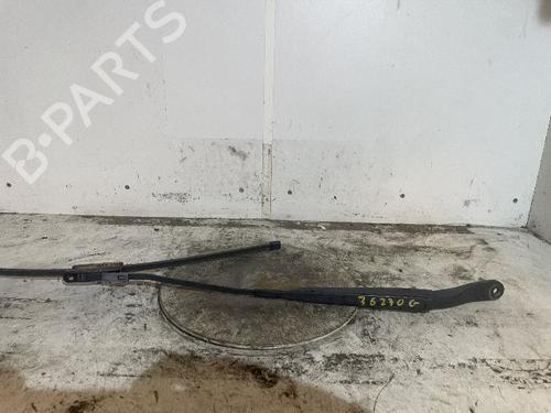 Used Front windshield wiper arm RENAULT MEGANE III Hatchback (BZ0/1_, B3_) 1.5 dCi (BZ09, BZ0D, BZ1W, BZ29, BZ14) (110 hp) 21545927