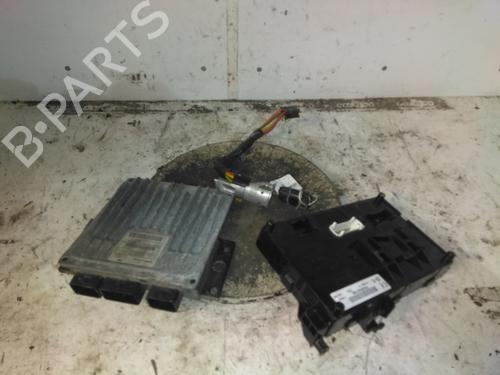 Centralina do motor Centralina do motor RENAULT CLIO II (BB_, CB_) [1998-2016] 34595001 34595001