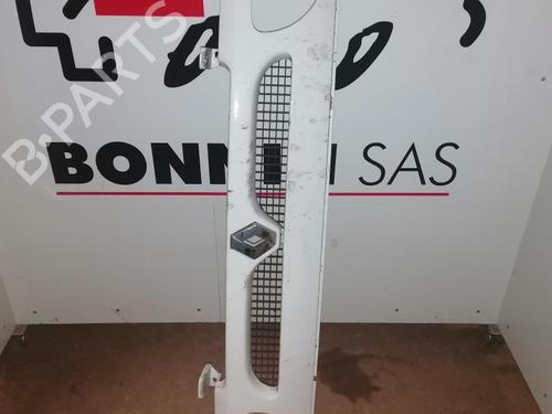 Used Grille Grille RENAULT RAPID Box Body/MPV (F40_, G40_) [1985-2001] 34586637 34586637