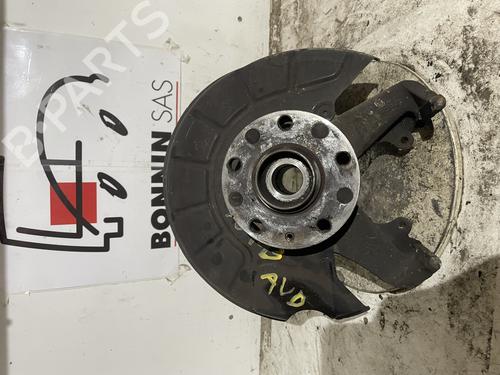 Used Right front steering knuckle Right front steering knuckle VW GOLF VI (5K1) [2008-2014] 34592523 34592523