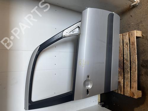 Dør højre fortil Dør højre fortil SUZUKI SX4 (EY, GY) 1.6 VVT (RW416, YA21S) (107 hp) 34592928 34592928