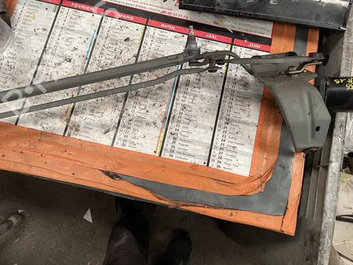 Used Front wipers mechanism Front wipers mechanism RENAULT 19 I (B/C53_) [1988-1994] 34589609 34589609