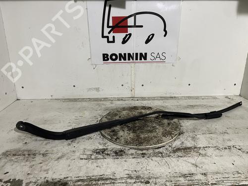 Used Front windshield wiper arm Front windshield wiper arm 34590635 34590635