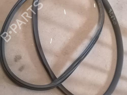Used Rubber door seal Rubber door seal CITROËN JUMPY III Van (V_) 1.6 BlueHDi 95 (95 hp) 34586897 34586897