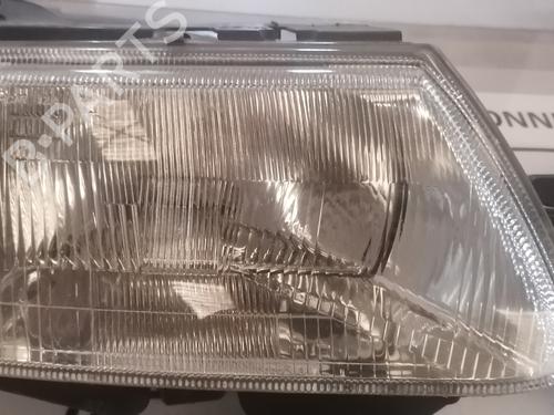 Used Right headlight Right headlight CITROËN SAXO (S0, S1) 1.4 VTS (75 hp) 34588719 34588719