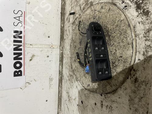 Used Switch Switch VW GOLF VI (5K1) [2008-2014] 34592516 34592516