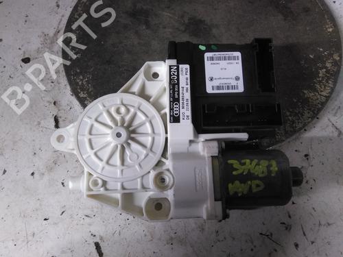 Used Right front door Right front door AUDI A3 Sportback (8PA) 1.6 TDI (105 hp) 34598817 34598817