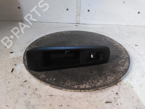 Højre bagtil elrude kontakt Højre bagtil elrude kontakt PEUGEOT 308 SW II (LC_, LJ_, LR_, LX_, L4_) 1.5 BlueHDi 100 (102 hp) 34598950 34598950