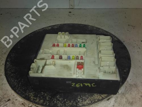 Used Fuse box Fuse box RENAULT LAGUNA III (BT0/1) 1.5 dCi (BT00, BT0A, BT0T, BT1J) (110 hp) 34599897 34599897