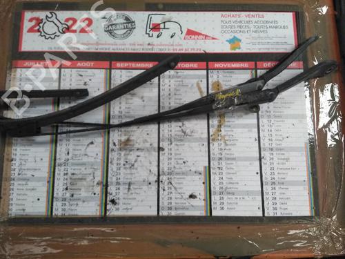Used Front windshield wiper arm RENAULT MEGANE II (BM0/1_, CM0/1_) 1.5 dCi (BM02, BM13, BM2A, CM02, CM13) (101 hp) 20637678