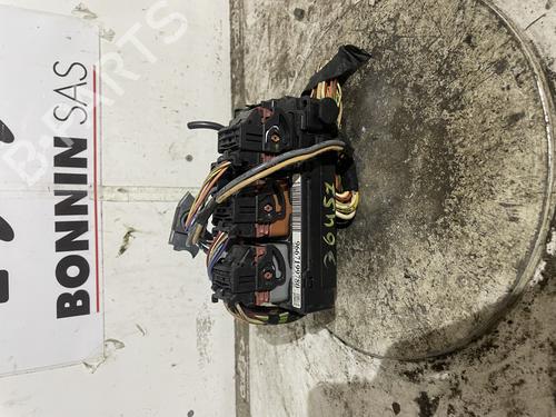 Used Fuse box Fuse box PEUGEOT 207 (WA_, WC_) 1.4 HDi (68 hp) 34592163 34592163