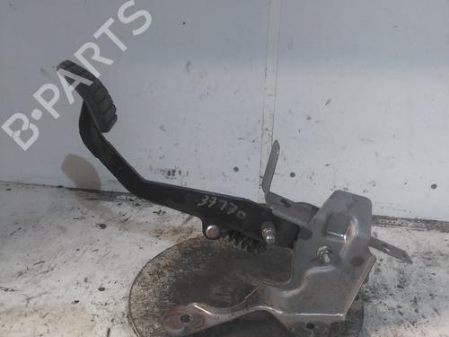 tailgate-renault-clio-iv-bh_-2012-2013-2014-2015-2016-2017-2018-2019-2020-2021-34594848 main image