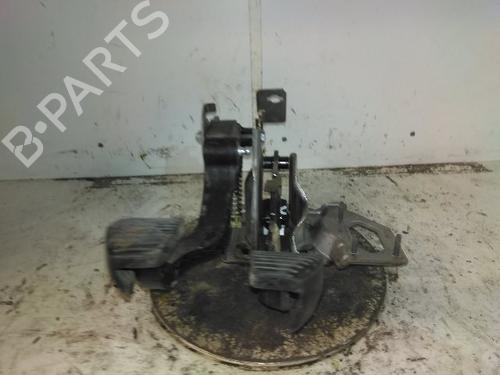Used Pedal PEUGEOT 2008 I (CU_) 1.6 HDi (92 hp) 22904421