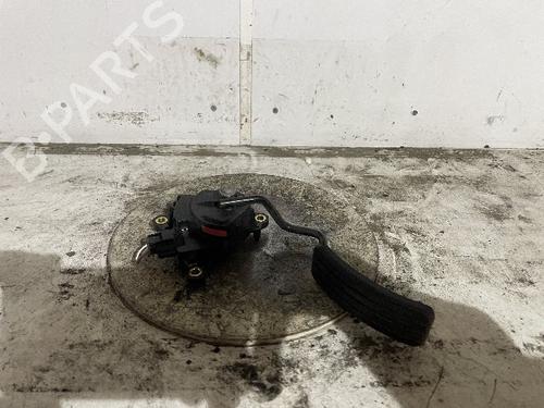 Used Pedal RENAULT CLIO III (BR0/1, CR0/1) 1.5 dCi (BR17, CR17) (86 hp) 20636260
