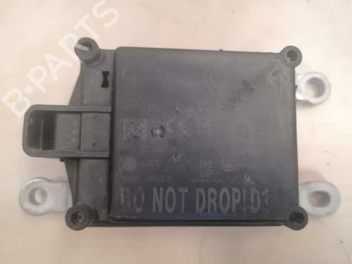 Módulo eletrónico Módulo eletrónico RENAULT CLIO V (B7_) 1.0 TCe 100 (B7MT) (101 hp) 34587224 34587224
