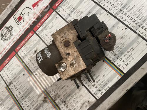 Used ABS pump ABS pump PEUGEOT BOXER Van (244) [2001-2026] 34588972 34588972