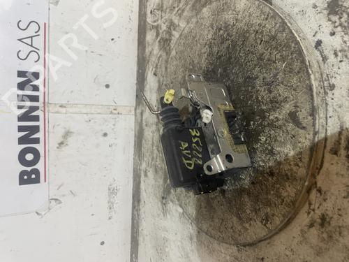 front-right-lock-dacia-duster-hs_-2010-2011-2012-2013-2014-2015-2016-2017-2018-34592692 main image