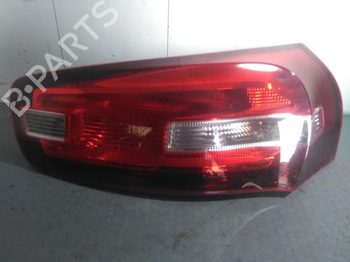 right-taillight-citroen-c4-picasso-ii-2013-36572044 main image