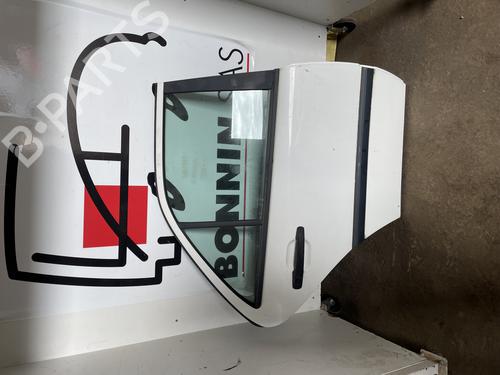 Used Right rear door Right rear door MERCEDES-BENZ C-CLASS (W202) C 200 (202.020) (136 hp) 34591721 34591721