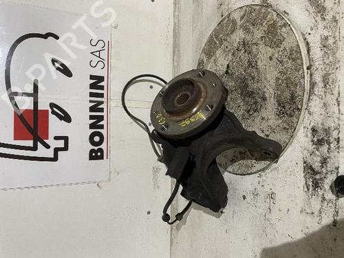Used Right front steering knuckle CITROËN C3 II (SC_) 1.4 (73 hp) 21546085