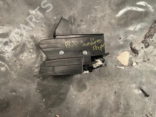 Used Rear right lock Rear right lock DACIA SANDERO II TCe 90 (B8M1, B8MA, B8AC) (90 hp) 34589331 34589331