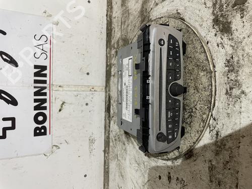 radio-renault-twingo-ii-cn0_-2007-34592320 main image