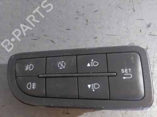 Used Headlight switch Headlight switch 37593832 37593832