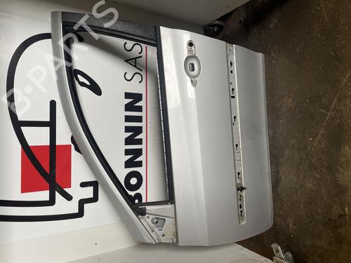Used Right front door Right front door RENAULT CLIO III (BR0/1, CR0/1) 1.5 dCi (C/BR0G, C/BR1G) (68 hp) 34590860 34590860