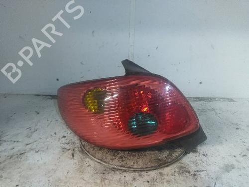 Venstre baglygte PEUGEOT 206 Hatchback (2A/C) 1.4 HDi eco 70 (68 hp) 20639100