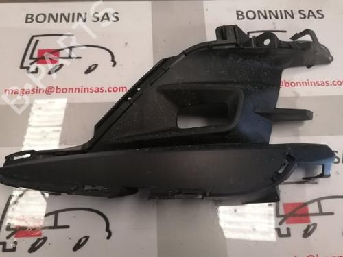Used Grille RENAULT CLIO V (B7_) 1.0 TCe 100 (B7MT) (101 hp) 21576454