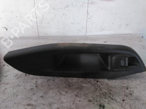 Used Right rear window switch Right rear window switch FORD FOCUS III Saloon [2010-2020] 34602595 34602595