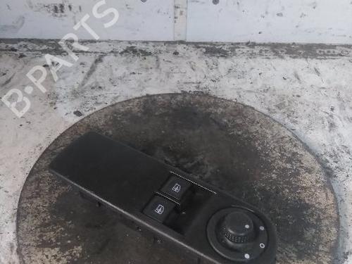 Used Switch RENAULT CLIO IV (BH_) 1.2 16V (73 hp) 21383589