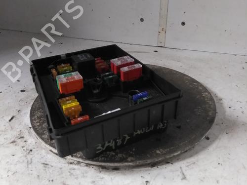 Used Fuse box Fuse box AUDI A3 Sportback (8PA) 1.6 TDI (105 hp) 34598802 34598802