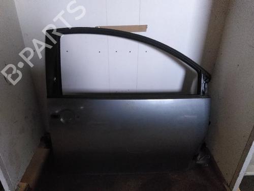 Used Right front door VW NEW BEETLE (9C1, 1C1) 1.4 (75 hp) 24470586